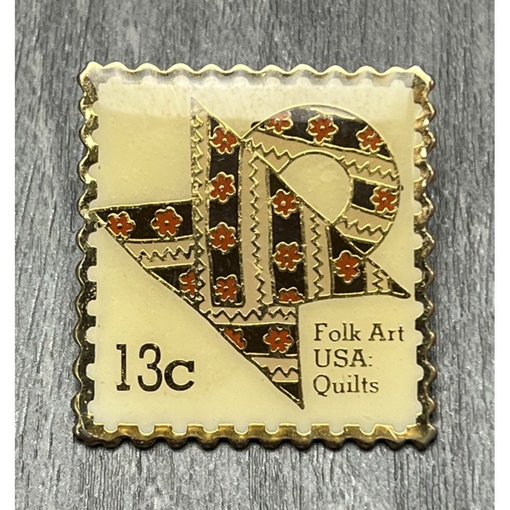 Vintage 1978 USPS Folk Art USA Quilts 13c Stamp Lapel Pin Jonathan-Grey